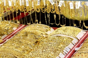 Giá vàng hôm nay 31/12: Giá vàng SJC tăng vọt, trên 56 triệu đồng/lượng