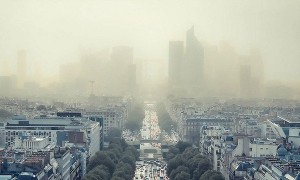 Báo động tình trạng nồng độ bụi PM2.5 vượt chuẩn tại nhiều tỉnh thành Việt Nam
