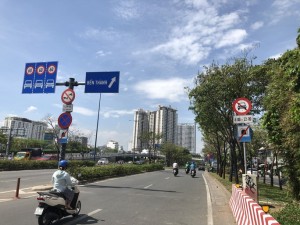 Biển báo cấm đường Võ Văn Kiệt:  Nhiều tranh cãi là chứng tỏ chưa hợp lý!