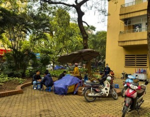 Vụ nữ sinh rơi chung cư t.ử v.ong ở Hà Nội: Nhân chứng kể lại giây phút thương tâm