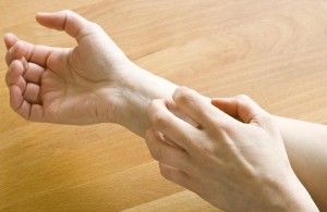4 dấu hiệu báo động ở bàn tay ngầm cho thấy bạn có nguy cơ mắc bệnh tiểu đường, có từ 1 cái cũng đã rất đáng lo