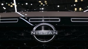 Nissan thu hồi hơn 300.000 chiếc SUV vì lỗi mui xe bất ngờ mở