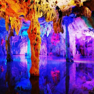 Hang Sơn Đoòng lọt top 10 hang ngầm đẹp nhất trên thế giới