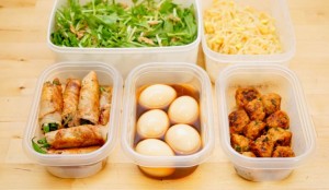 Cách chọn hộp đựng thực phẩm trong tủ lạnh an toàn cho sức khỏe