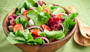 Cách ăn salad có lợi nhất cho sức khỏe đường ruột