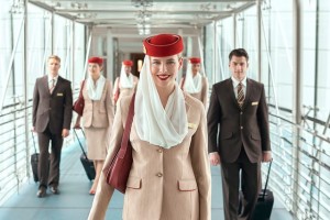 Tiêu chuẩn trở thành tiếp viên hàng không Emirates là gì?