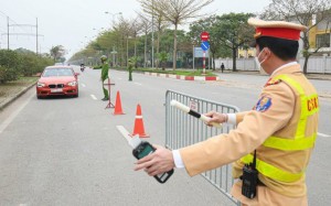 Những trường hợp Cảnh sát giao thông có quyền dừng xe kiểm tra kể cả khi không vi phạm