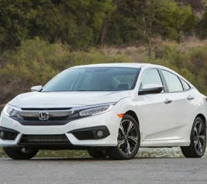 Honda Civic 2016 giá 415 triệu đồng có gì khác biệt?