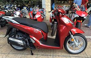 Honda SH300i 2015 đầu tiên về Việt Nam với giá 14.000 USD