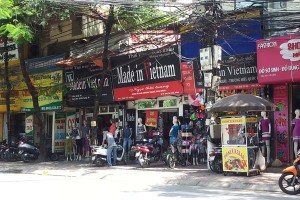 Cách chọn mua, nhận biết quần áo Việt Nam xuất khẩu “xịn