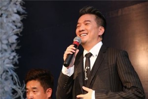 Đàm Vĩnh Hưng đoạt giải Nghệ sĩ xuất sắc nhất châu Á