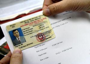 Việt Nam sẽ có thêm giấy phép lái xe số tự động