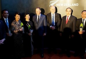Thủ tướng New Zealand trao giải New Zealand ASEAN cho TGĐ Vinamilk