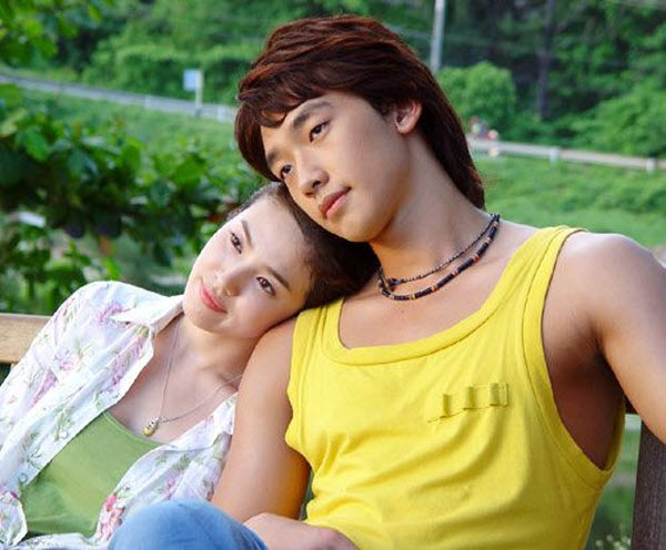 Giây phút bên nhau hạnh phúc của Song Hye Kyo và Bi Rain