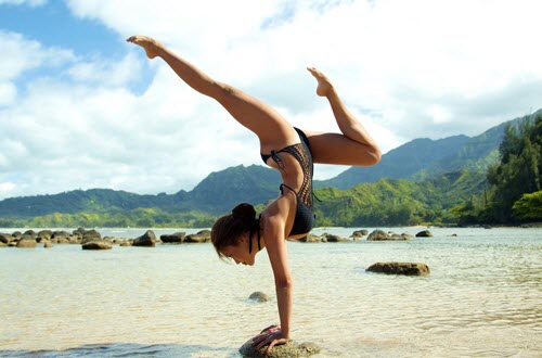 Bộ ảnh siêu gợi cảm của nữ thần yoga gây sốt thế giới mạng