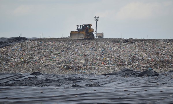 Tiến sĩ Nguyễn Văn Lạng: Kinh doanh xử lý rác là siêu lợi nhuận