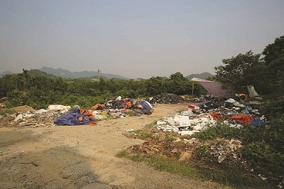 Đường lên tiên cảnh Bà Nà Hills ngập tràn rác thải