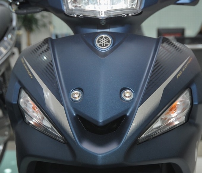 Yamaha Sirius FI xanh đen giá 22,99 triệu đồng ra mắt